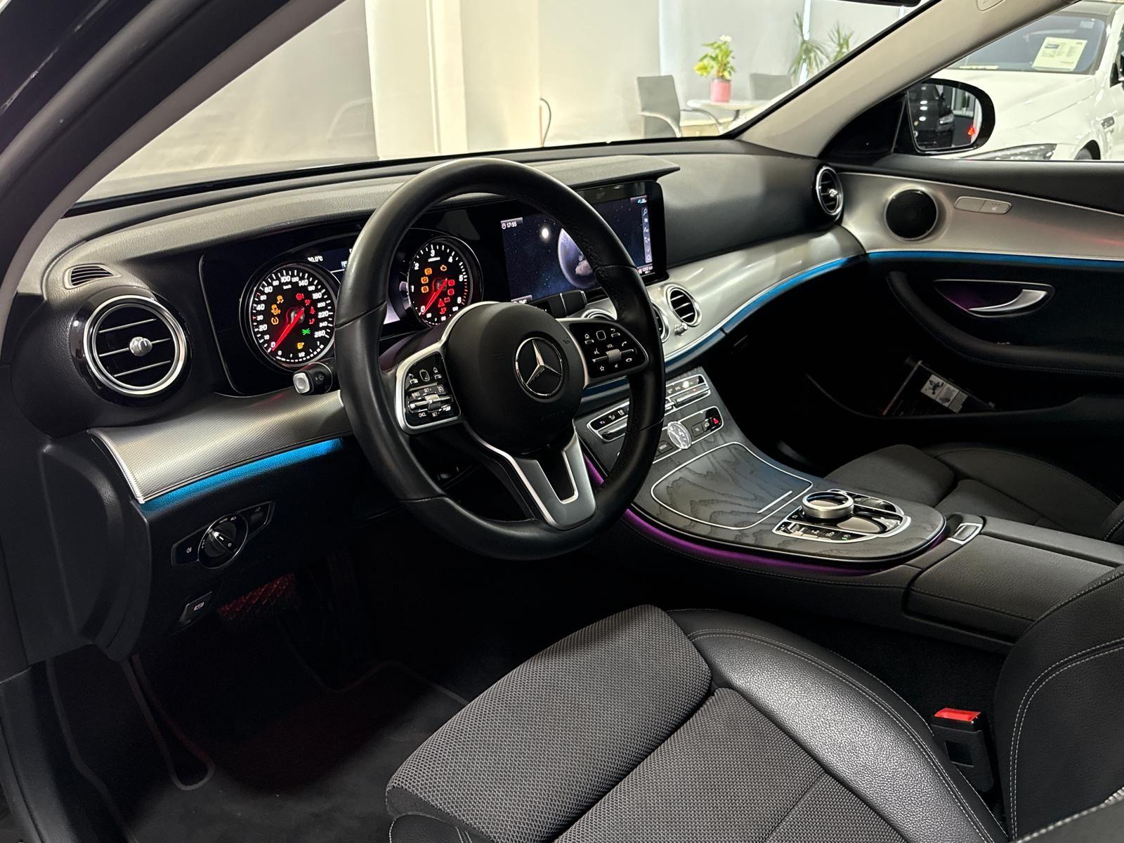 MERCEDES-BENZ E 220 d AMG LINE — foto 19