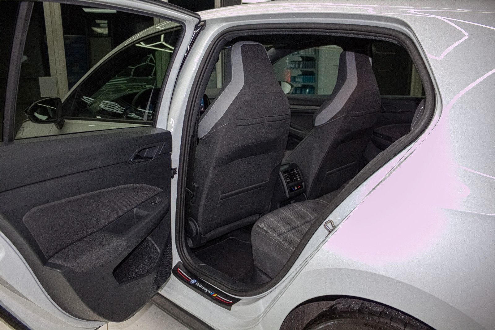 VW GOLF 8 GTD — foto 27