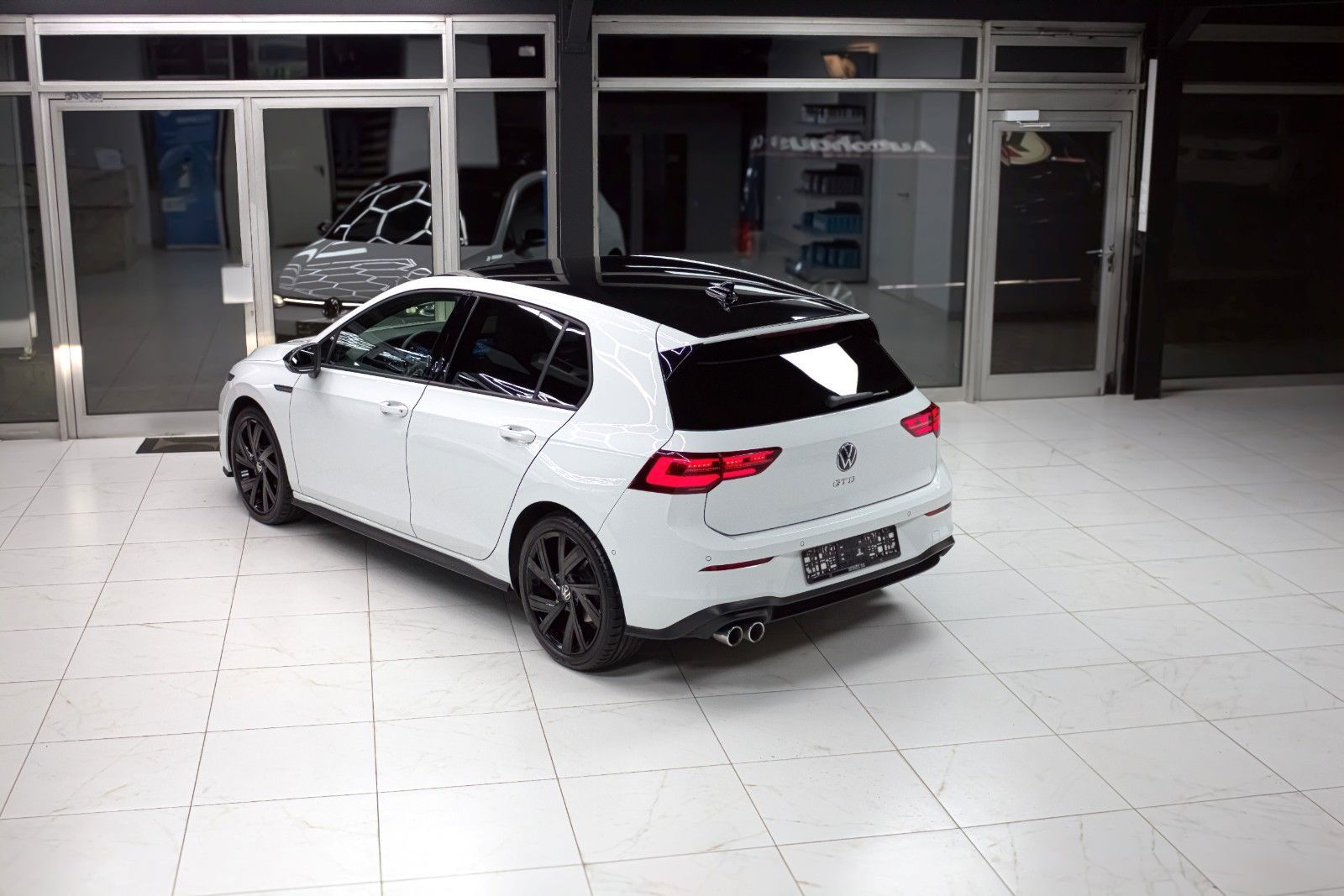 VW GOLF 8 GTD — foto 18