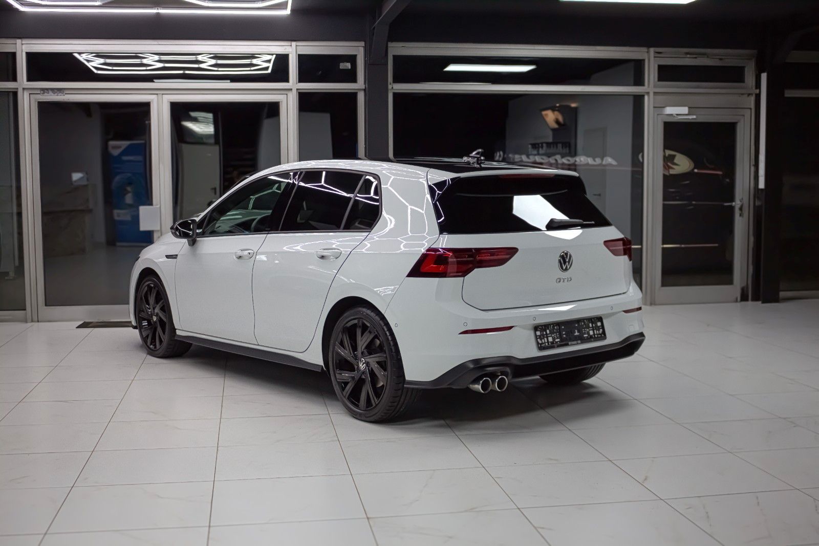 VW GOLF 8 GTD — foto 7