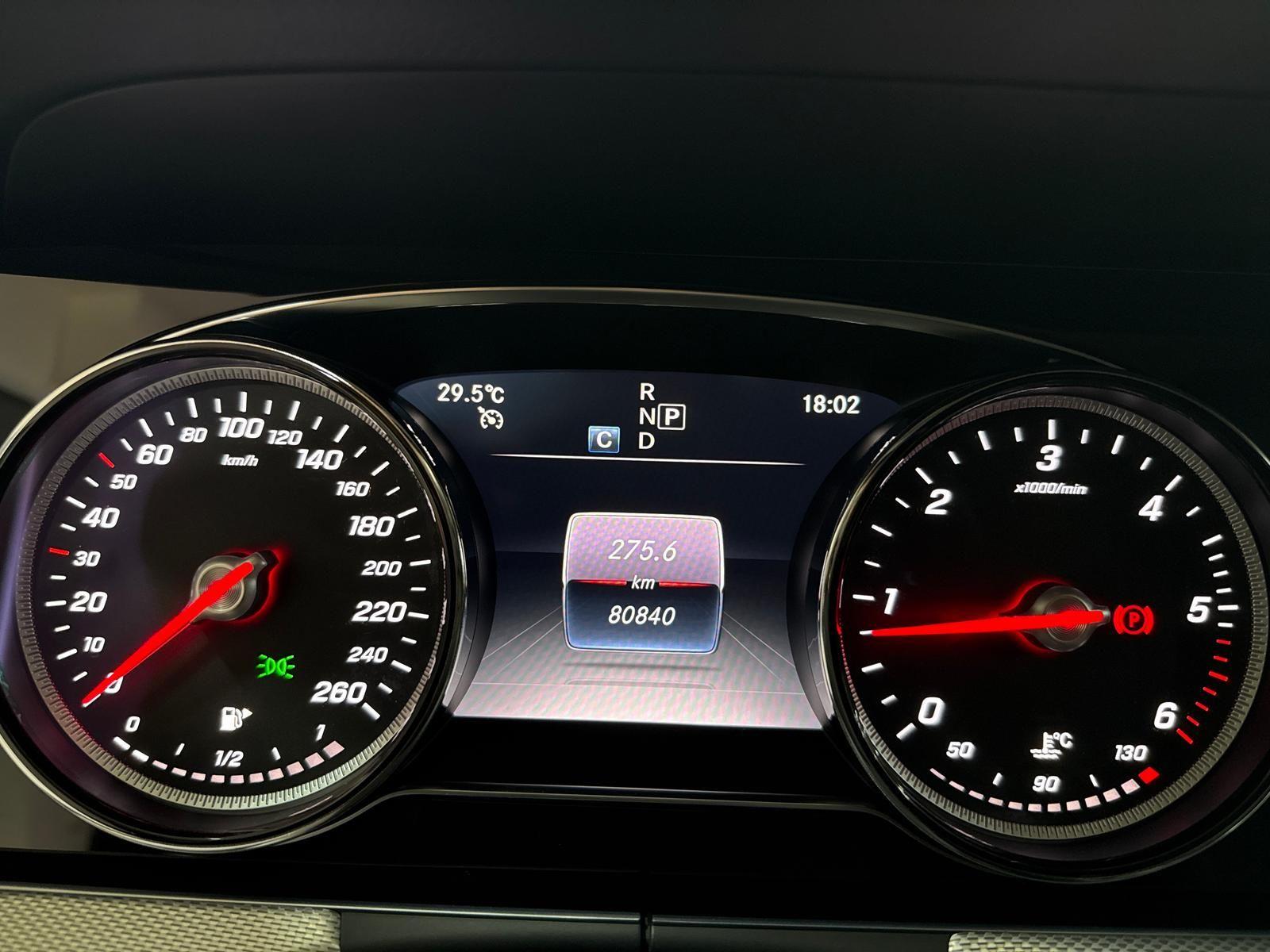 MERCEDES-BENZ E 220 d AMG LINE — foto 30
