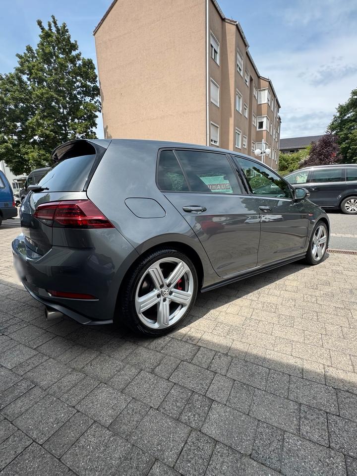 VW GOLF 7 GTI PERFORMANCE — foto 2