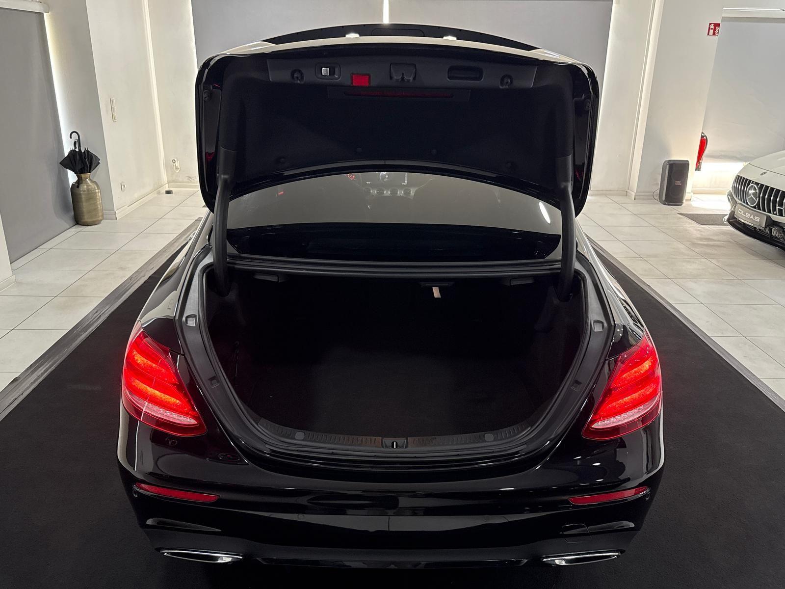MERCEDES-BENZ E 220 d AMG LINE — foto 22